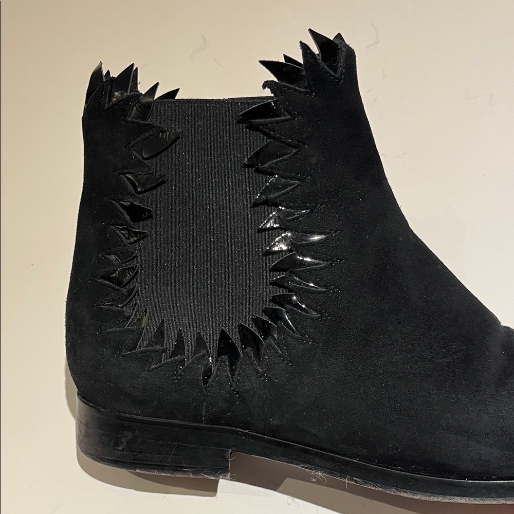Alaia Suede Ankle Boots with Cutout - Picture 2 of 7
